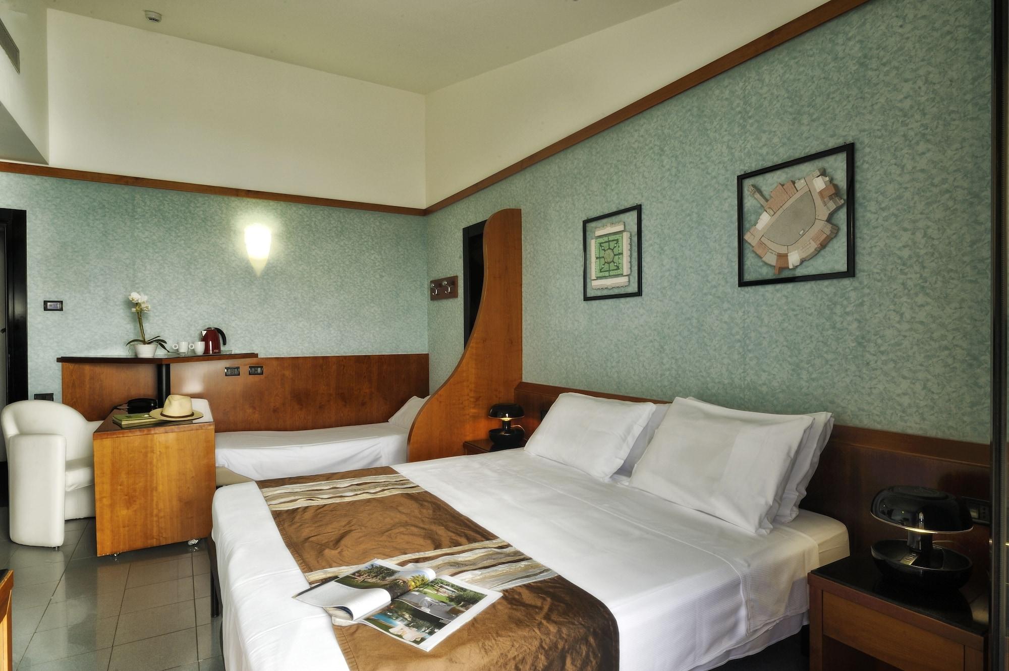 Mare Hotel Savona Esterno foto