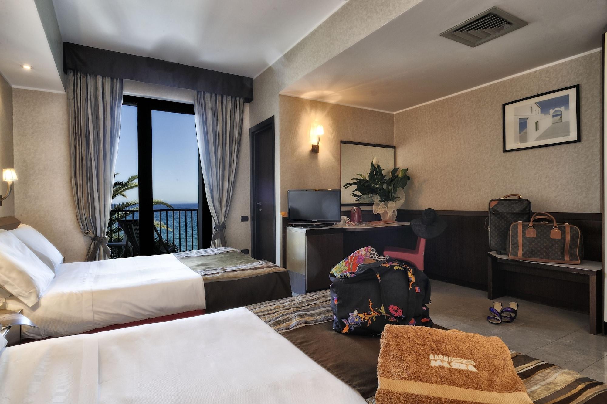 Mare Hotel Savona Esterno foto