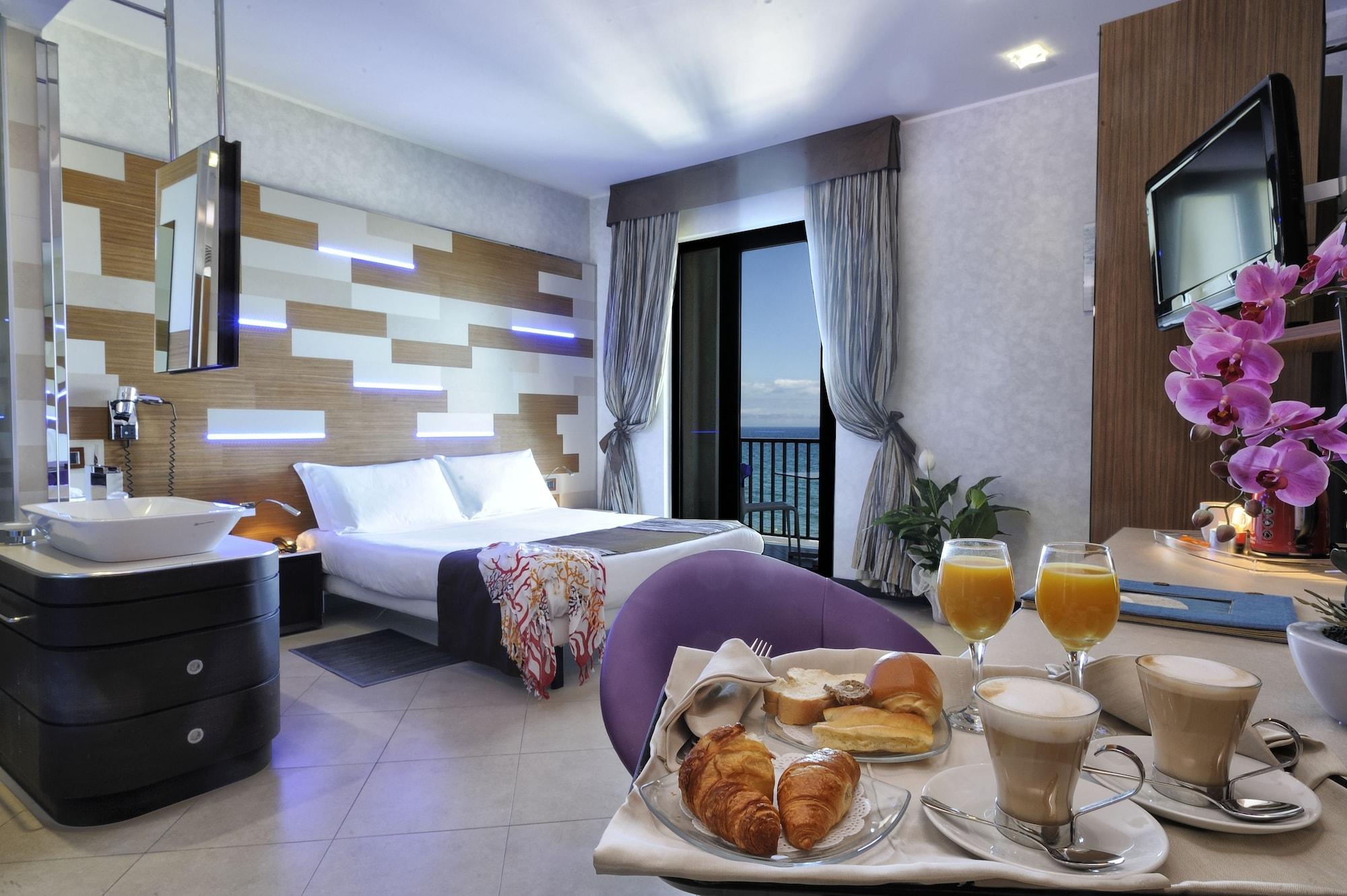 Mare Hotel Savona Esterno foto