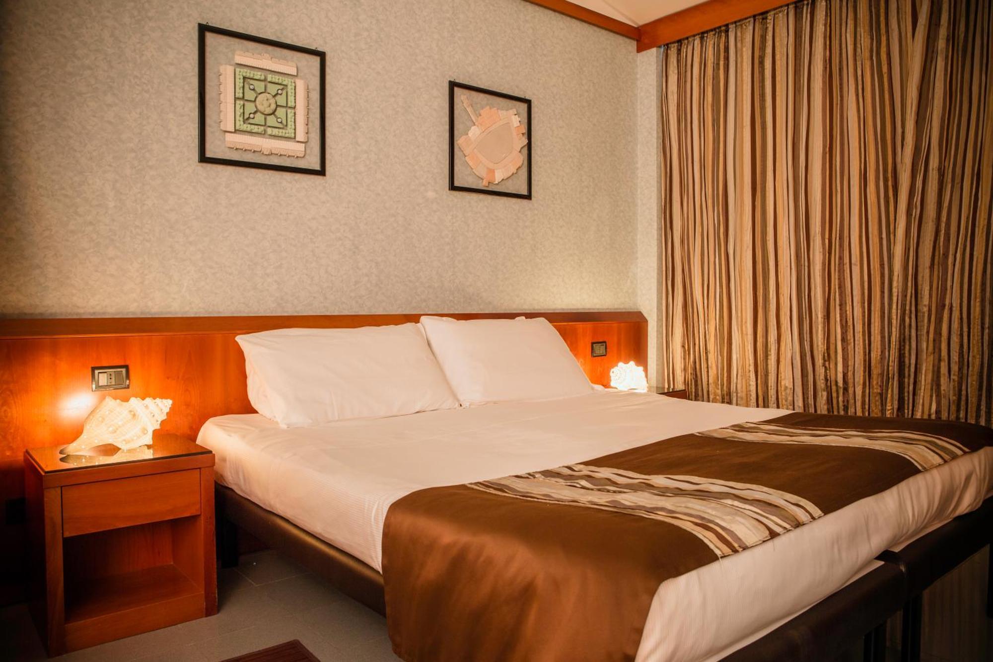 Mare Hotel Savona Esterno foto
