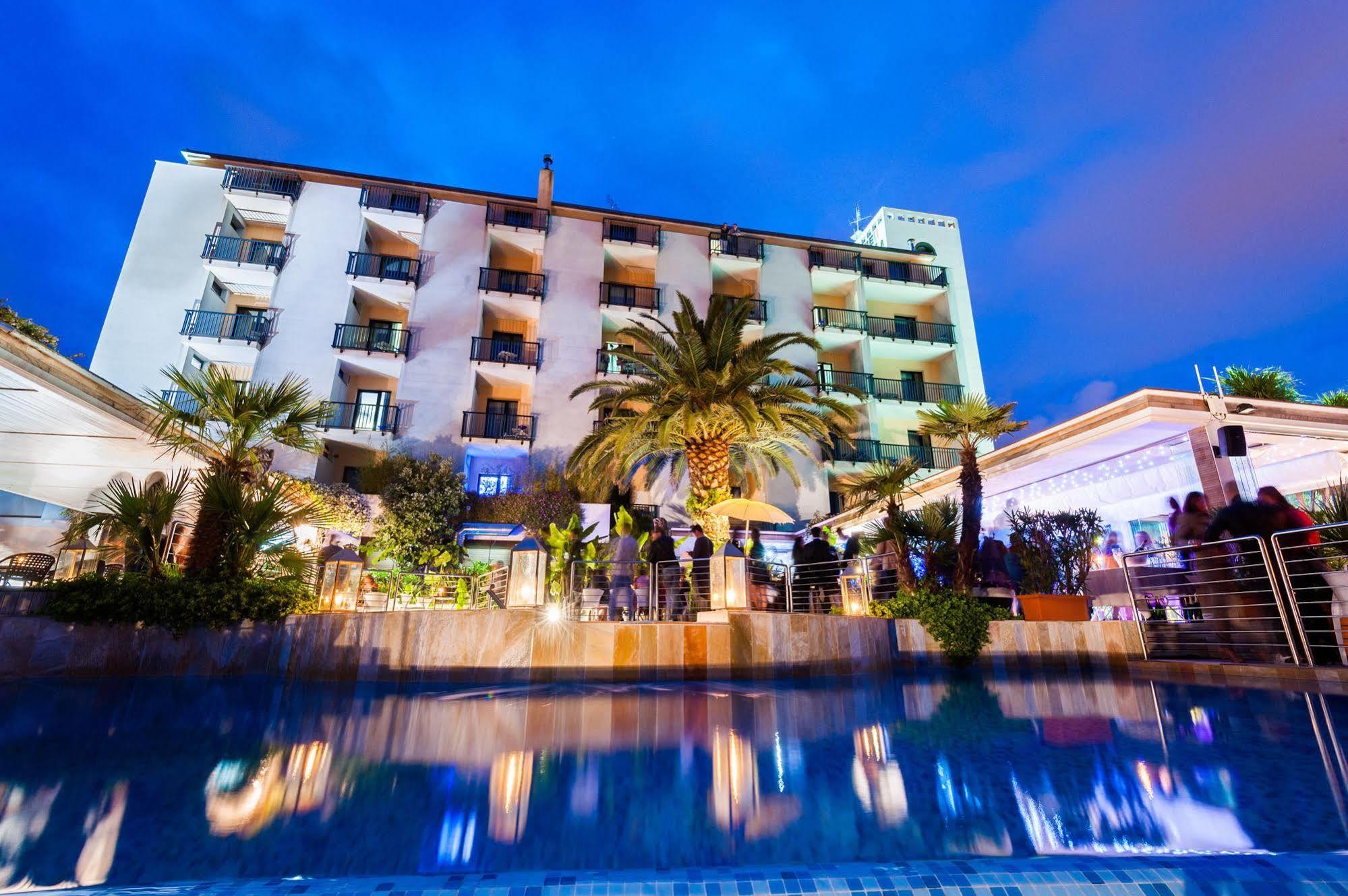 Mare Hotel Savona Esterno foto