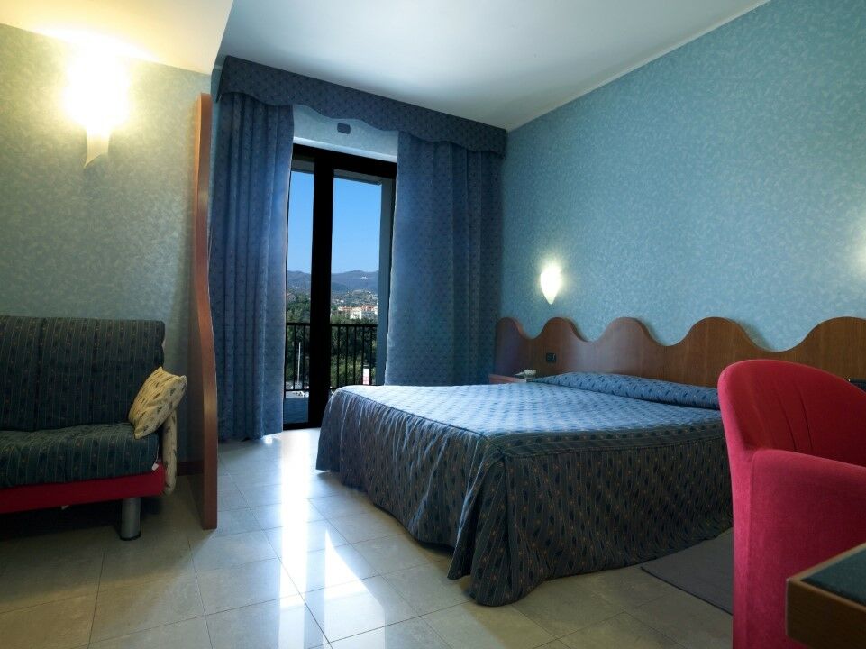 Mare Hotel Savona Esterno foto